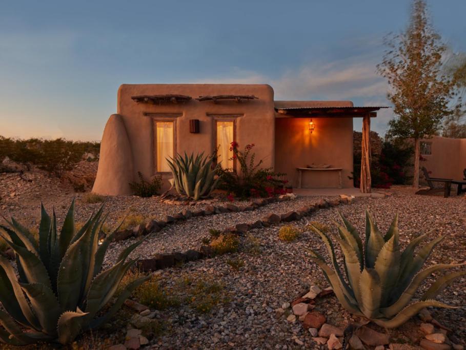Casa Piedra ⁠ — Short Drive From Big Bend Βίλα Terlingua Εξωτερικό φωτογραφία